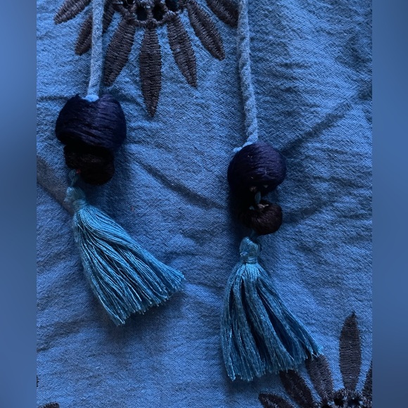 Sea New York Blue Embroidered Blue Blouse size 2 - Picture 5 of 8